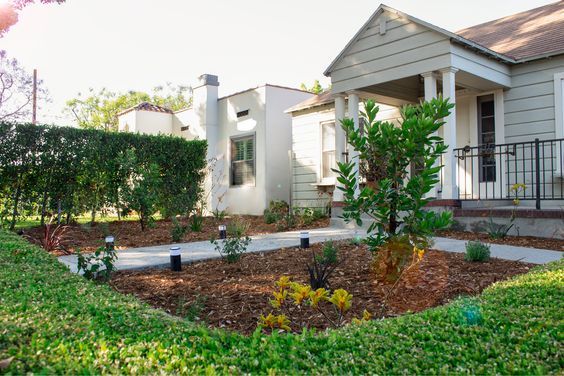 How to Freshen Your Curb Appeal this Winter